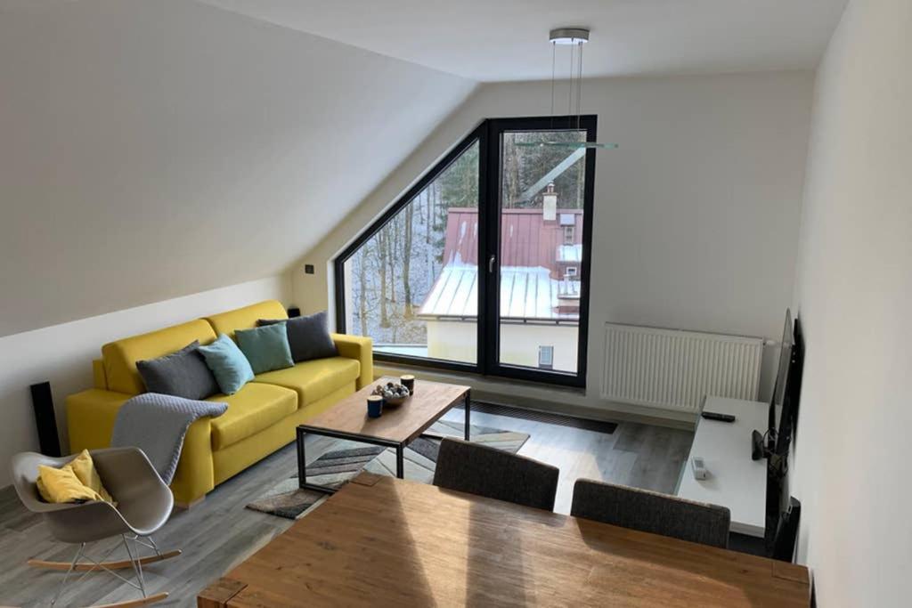 Apartman Peklo Vrchlabí エクステリア 写真