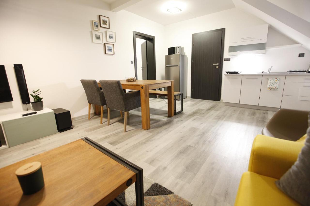 Apartman Peklo Vrchlabí エクステリア 写真